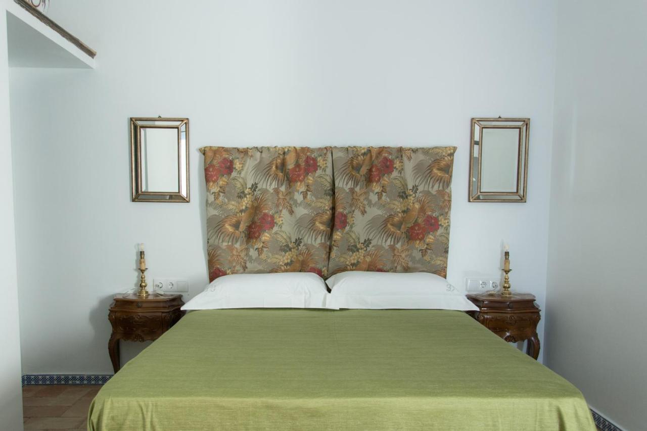 Casa Senorial Con Piscina. Casa Donna Isabel Guest House Penaflor Luaran gambar